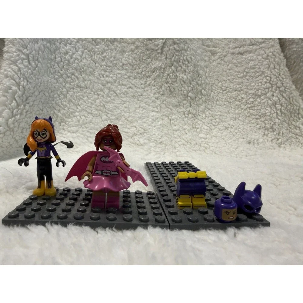 LEGO DC Super Heroes Minifigures--3 variations of Batgirl, LEGO Batman Movie